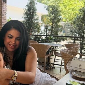 Meet your Posher, Sthaicey